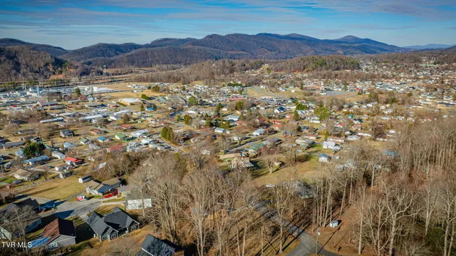 $299,000 | 124 Echo Ridge Road, Erwin, TN 37650