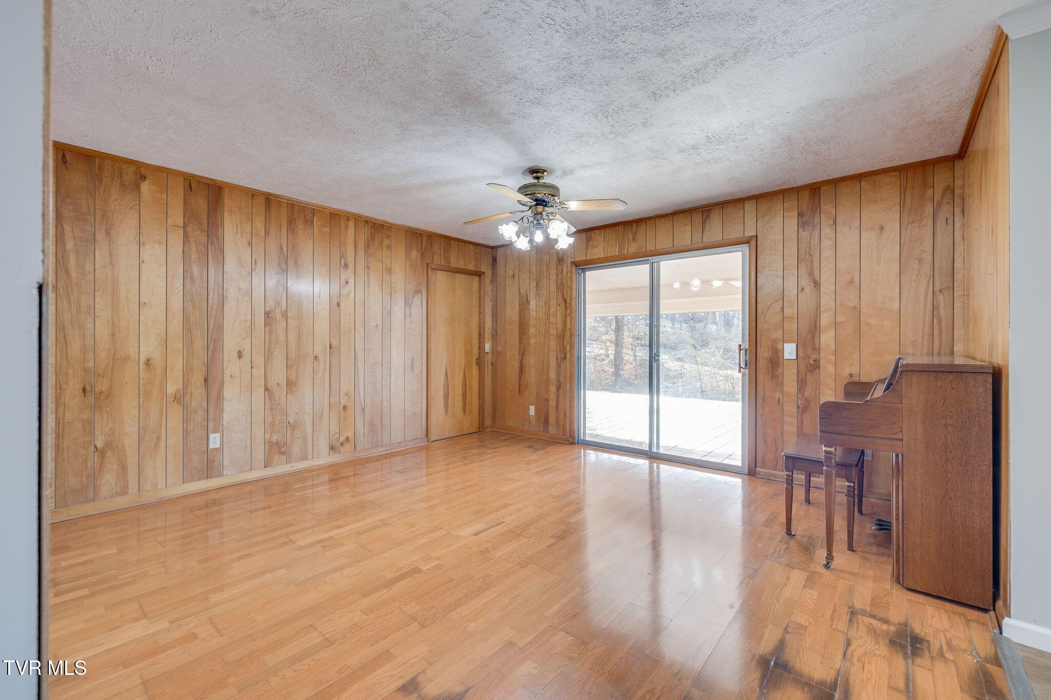 124 Echo Ridge Road Erwin, TN 37650 - Photo 6 of 47 1000046166