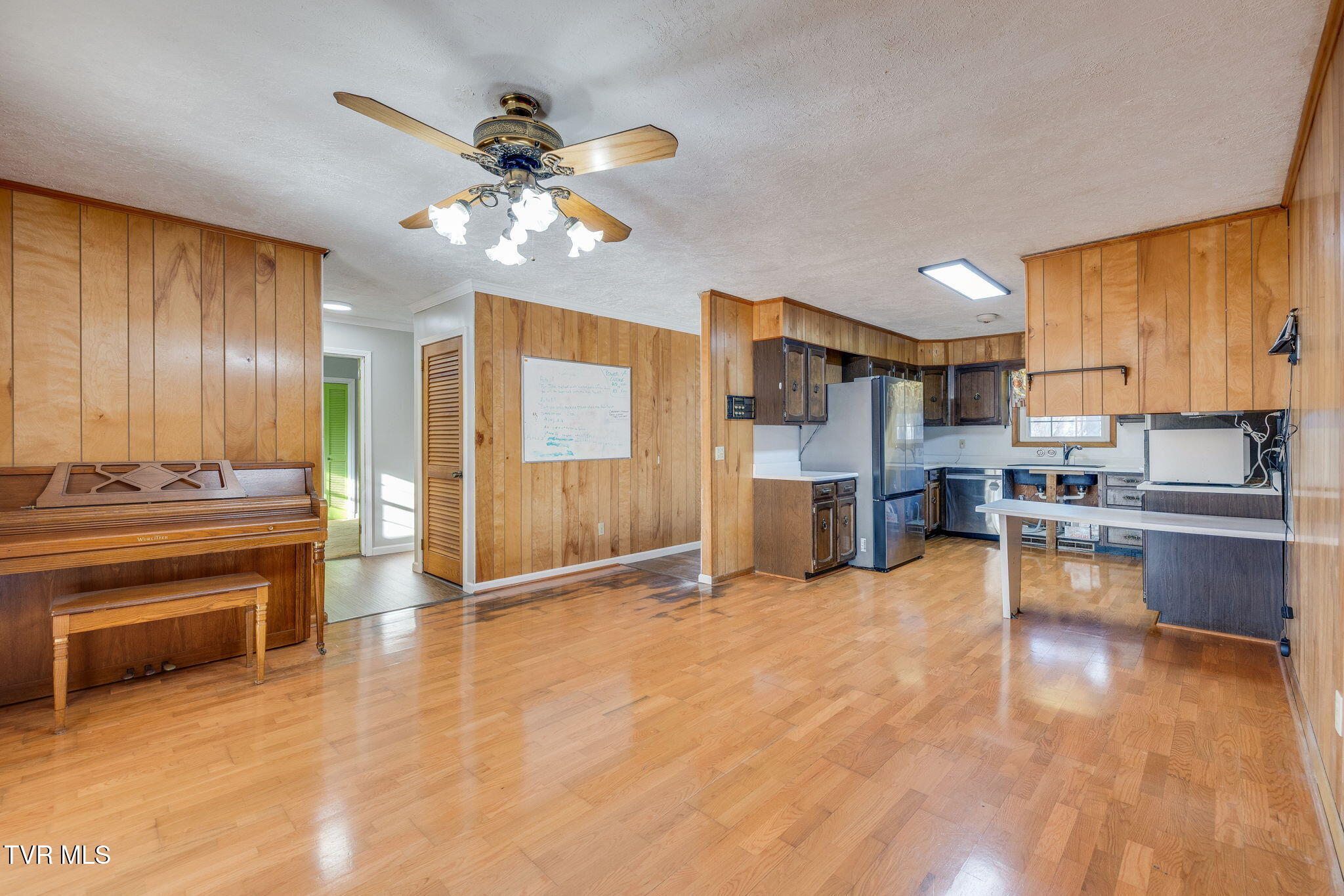 124 Echo Ridge Road Erwin, TN 37650 - Photo 9 of 47 1000046167