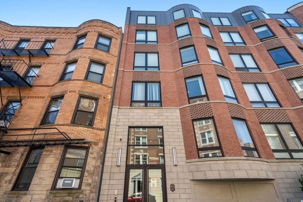 44-50 Symphony Road, Unit 403 Boston, MA 02115 - Photo 27 of 28 front view of a building