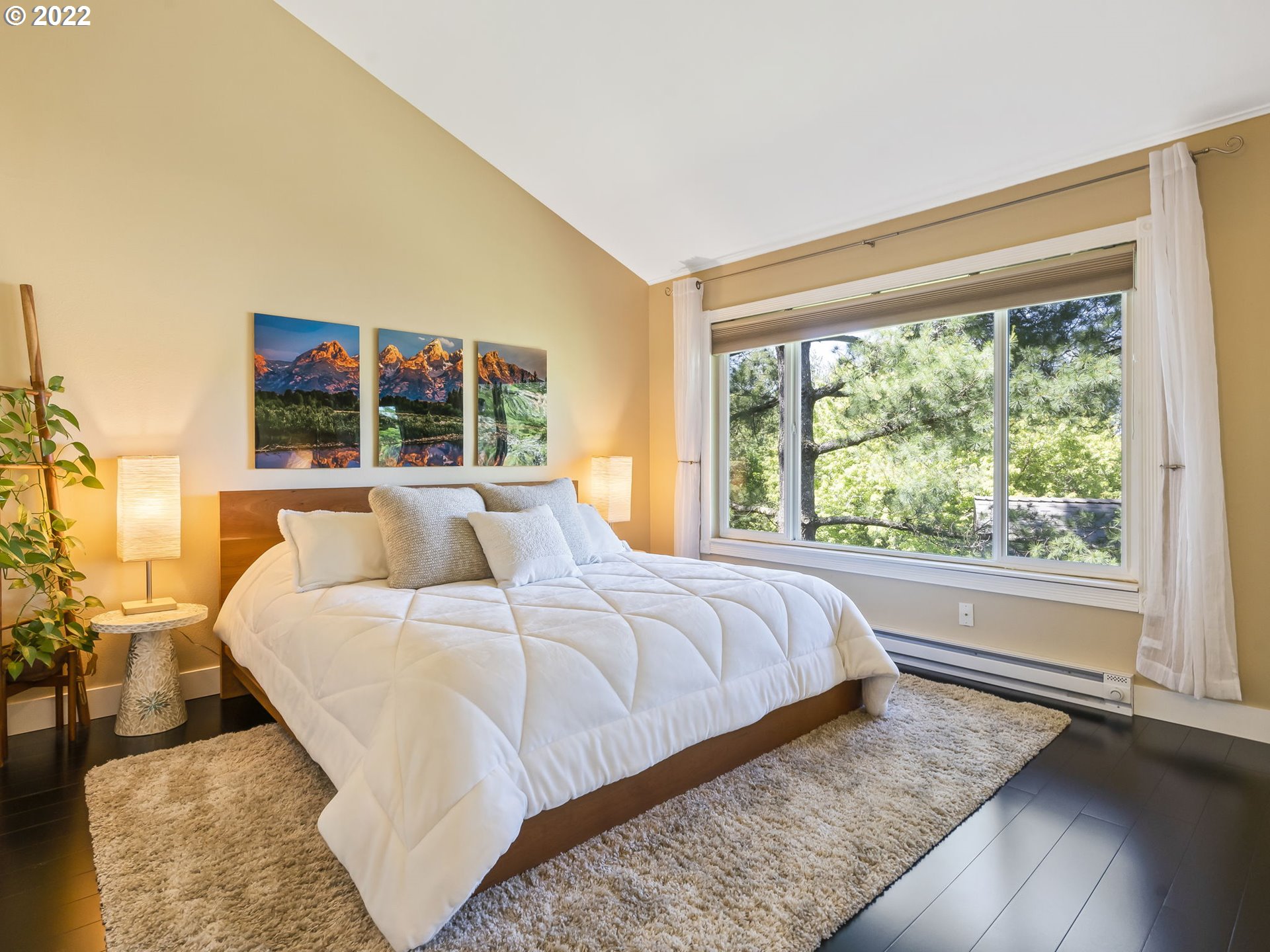 7704 Southwest Barnes Road, Unit A Portland, OR 97225 - Photo 17 of 29 Gallery Image 17