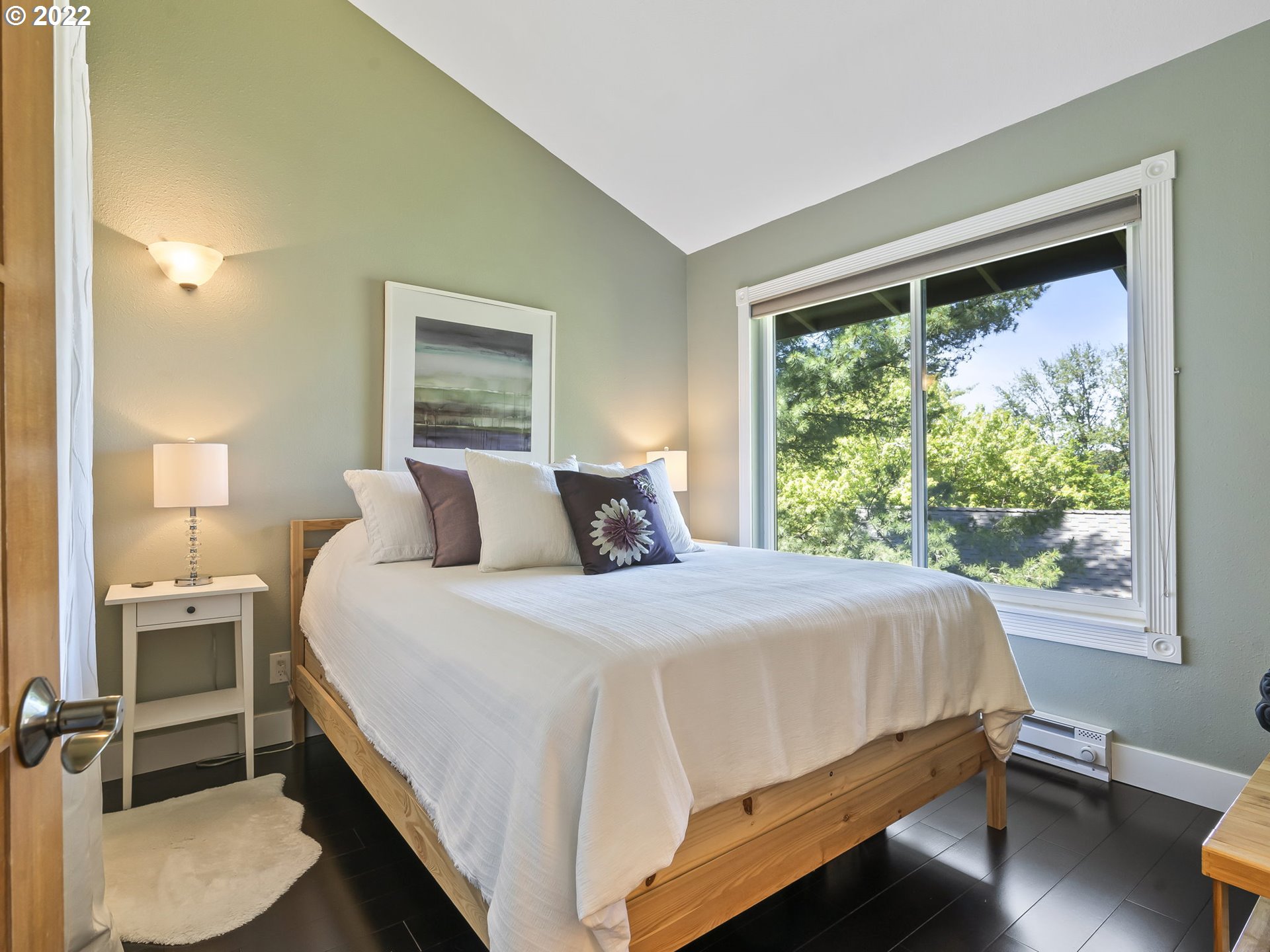 7704 Southwest Barnes Road, Unit A Portland, OR 97225 - Photo 22 of 29 Gallery Image 22