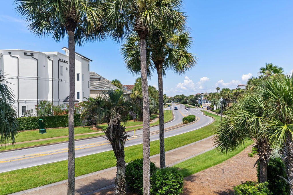20 St Barts Bay Destin, FL 32541 - Photo 47 of 93 a view of a park with palm trees