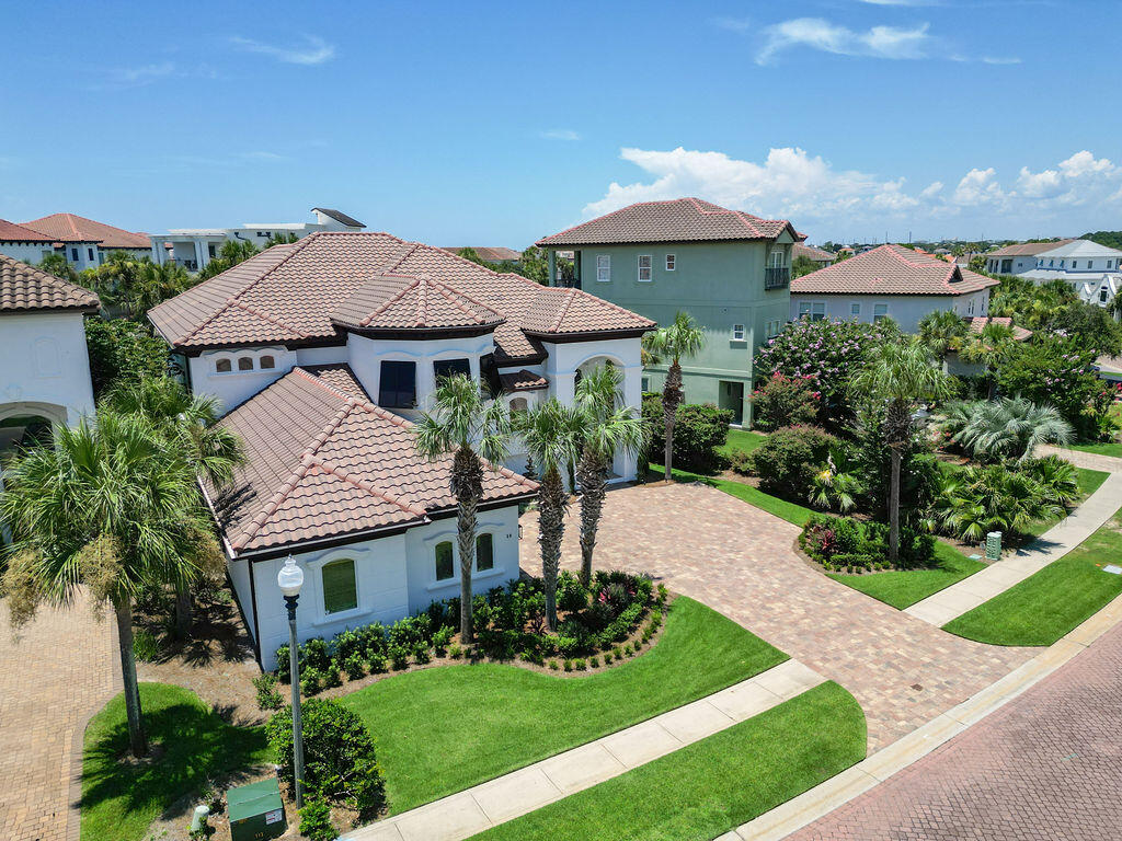 20 St Barts Bay Destin, FL 32541 - Photo 78 of 93 a aerial view of a house with yard and plants