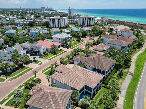 $3,295,000 | 20 St Barts Bay, Destin, FL 32541