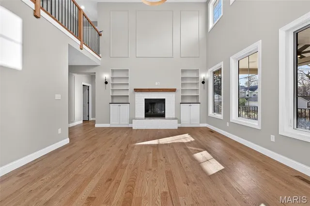 $2,100,000 | 216 West Essex Avenue, St. Louis, MO 63122