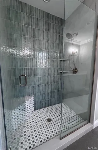 $2,100,000 | 216 West Essex Avenue, St. Louis, MO 63122