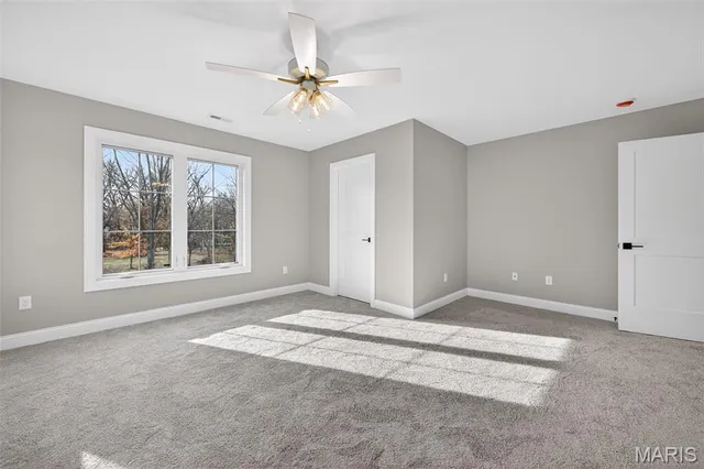 $2,100,000 | 216 West Essex Avenue, St. Louis, MO 63122