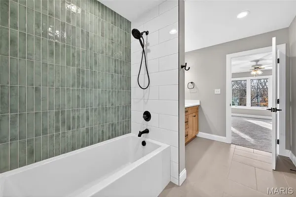 $2,080,000 | 216 West Essex Avenue, St. Louis, MO 63122