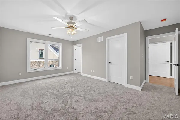 $2,080,000 | 216 West Essex Avenue, St. Louis, MO 63122
