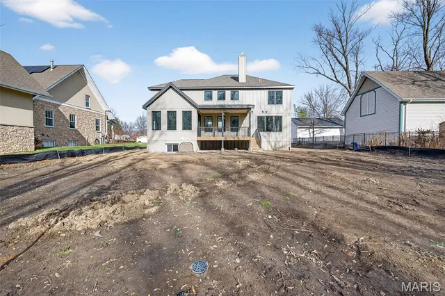 $2,100,000 | 216 West Essex Avenue, St. Louis, MO 63122