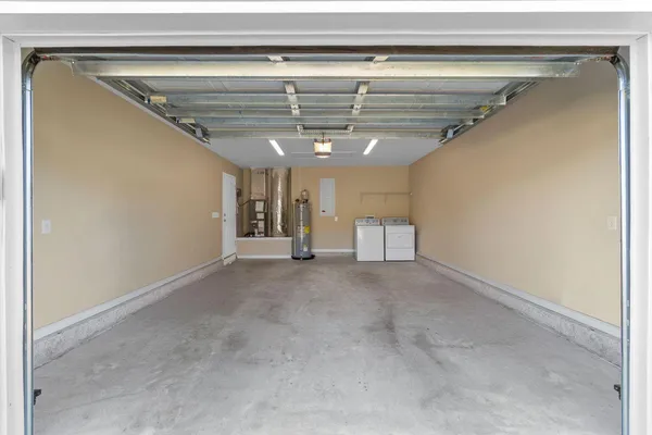 $1,600 | 145 4th Avenue, Crestview, FL 32539