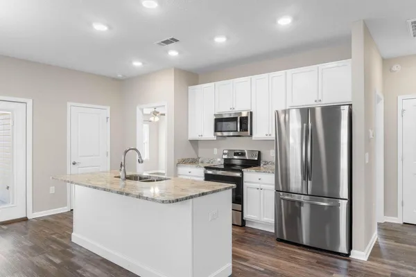 $1,600 | 145 4th Avenue, Crestview, FL 32539
