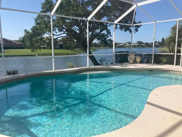 $4,195 | 2933 Seasons Boulevard, Sarasota, FL 34240