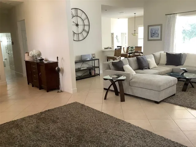 $4,195 | 2933 Seasons Boulevard, Sarasota, FL 34240