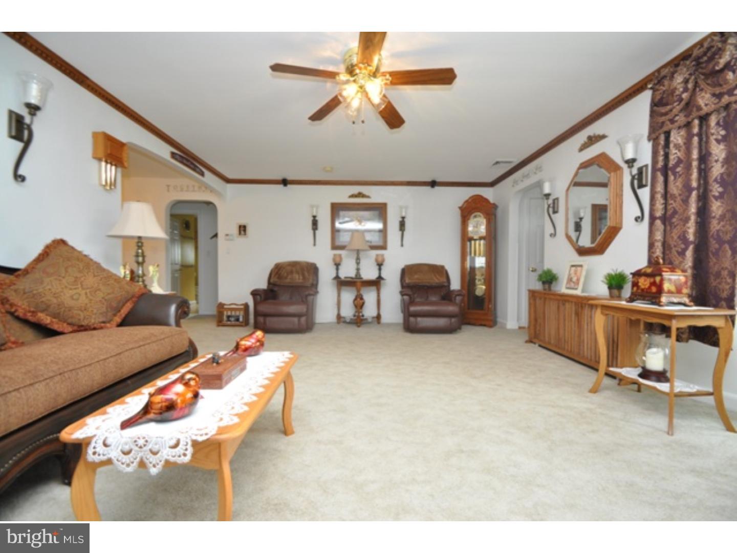 937 Oplinger Road Allentown, PA 18106 - Photo 4 of 25 Gallery Image 4