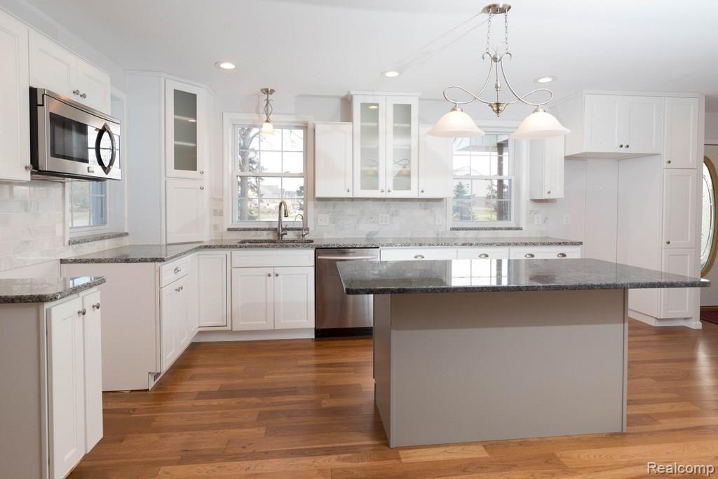 755 North Beck Road Canton, MI 48187 - Photo 7 of 27 755BeckRd-11.jpg
