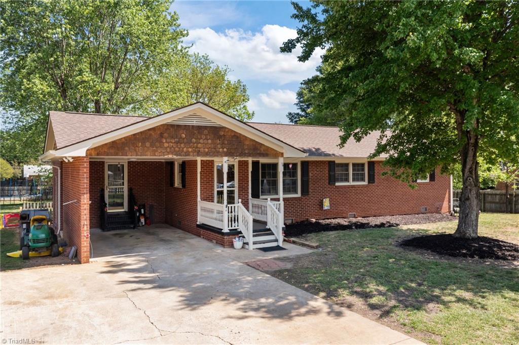 811 Wagoner Road Elon, NC 27244 - Photo 2 of 28