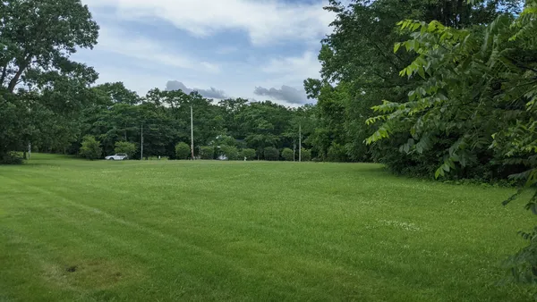 $525,000 | 19550 Wolf Road, Mokena, IL 60448