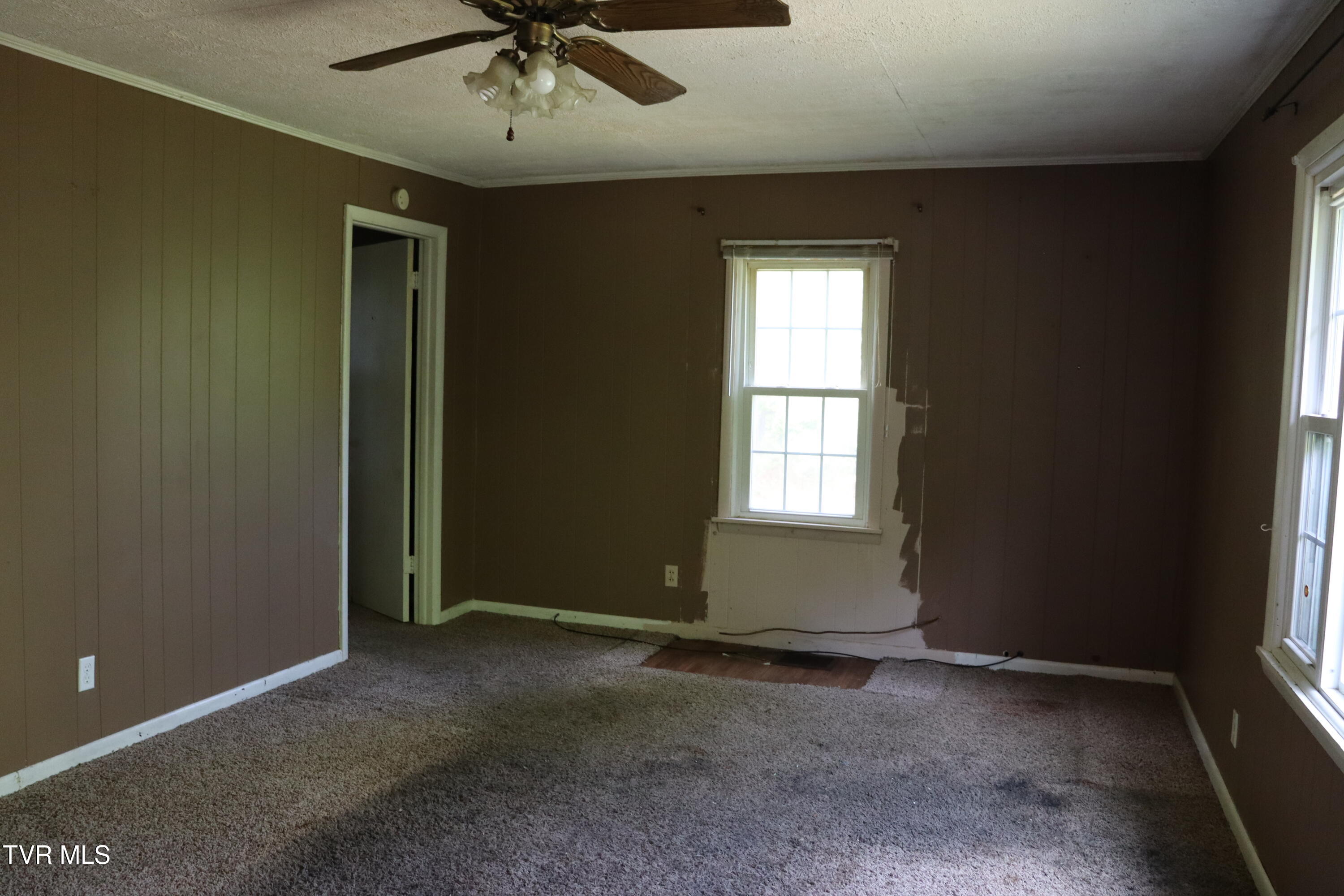1020 Steep Fork Road Grundy, VA 24614 - Photo 11 of 30 IMG_1093