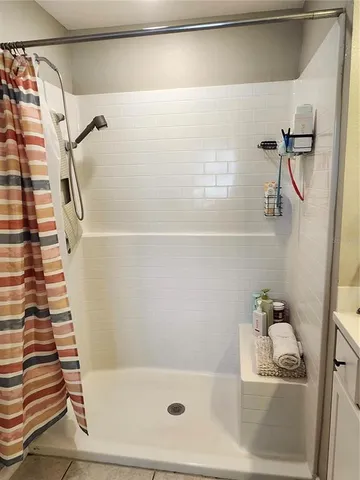 $2,400 | 4718 Legendary Oak Street, Tampa, FL 33610