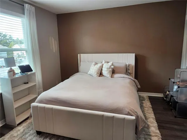 $2,400 | 4718 Legendary Oak Street, Tampa, FL 33610