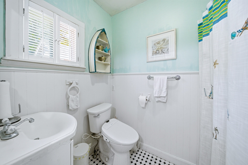 83 Valley Road Plymouth, MA 02360 - Photo 15 of 41