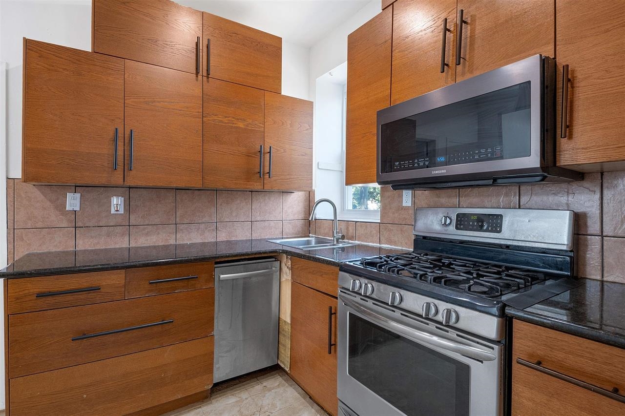 310 Paterson Plank Road, Unit 3B Union City, NJ 07087 - Photo 3 of 18