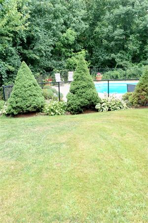 8 Edgewood Road Westborough, MA 01581 - Photo 27 of 30 Gallery Image 27
