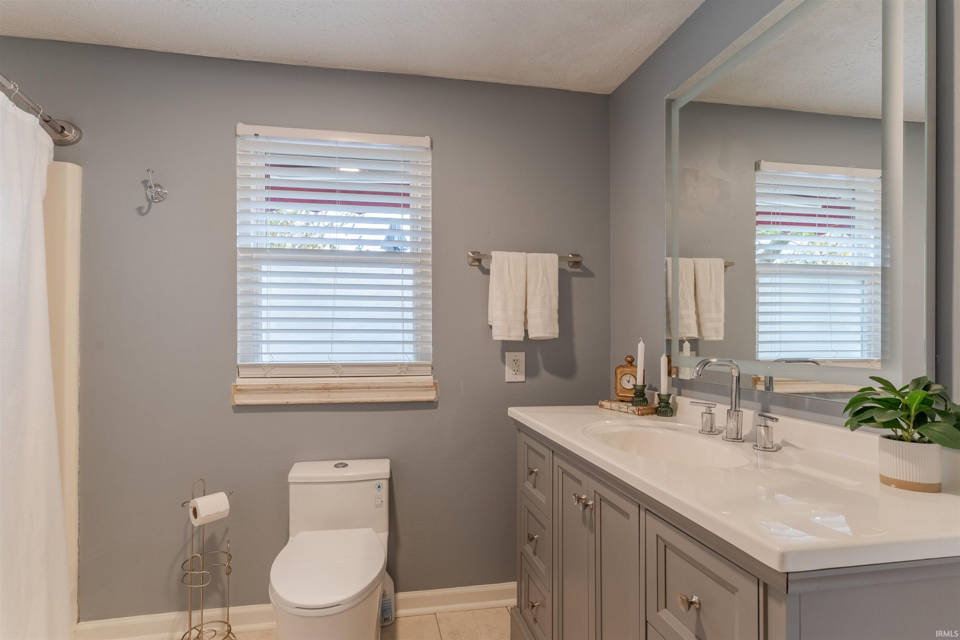 405 Middle Street Newburgh, IN 47630 - Photo 15 of 29