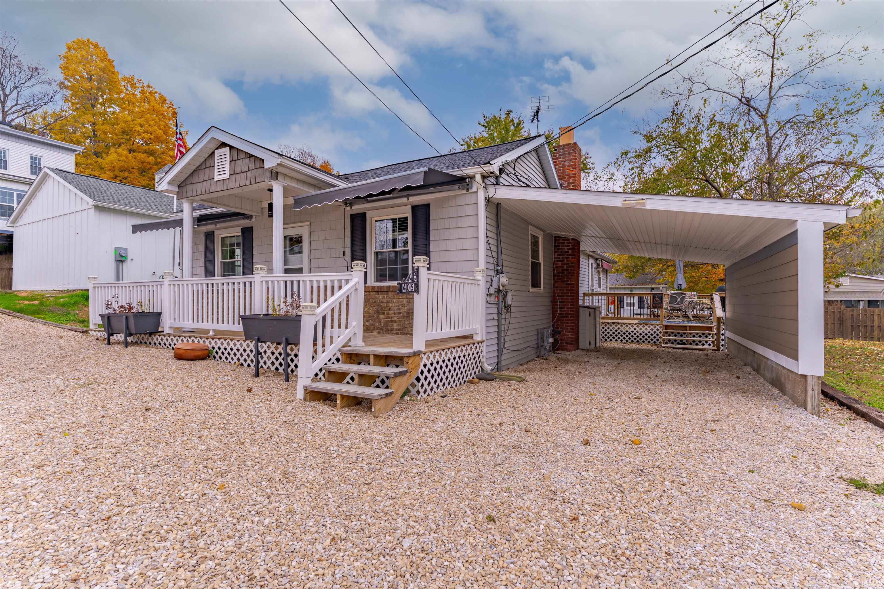 405 Middle Street Newburgh, IN 47630 - Photo 2 of 29