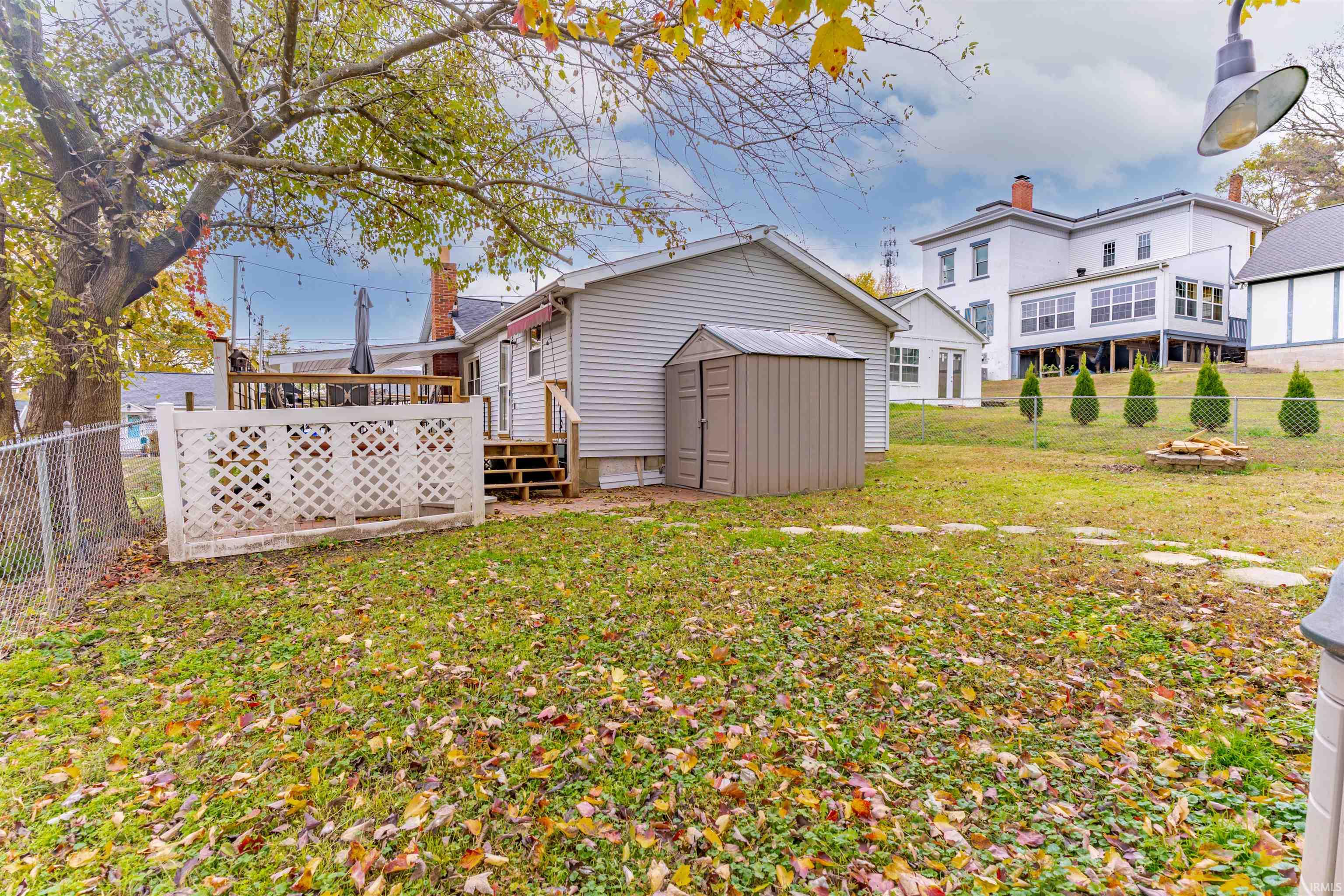 405 Middle Street Newburgh, IN 47630 - Photo 23 of 29