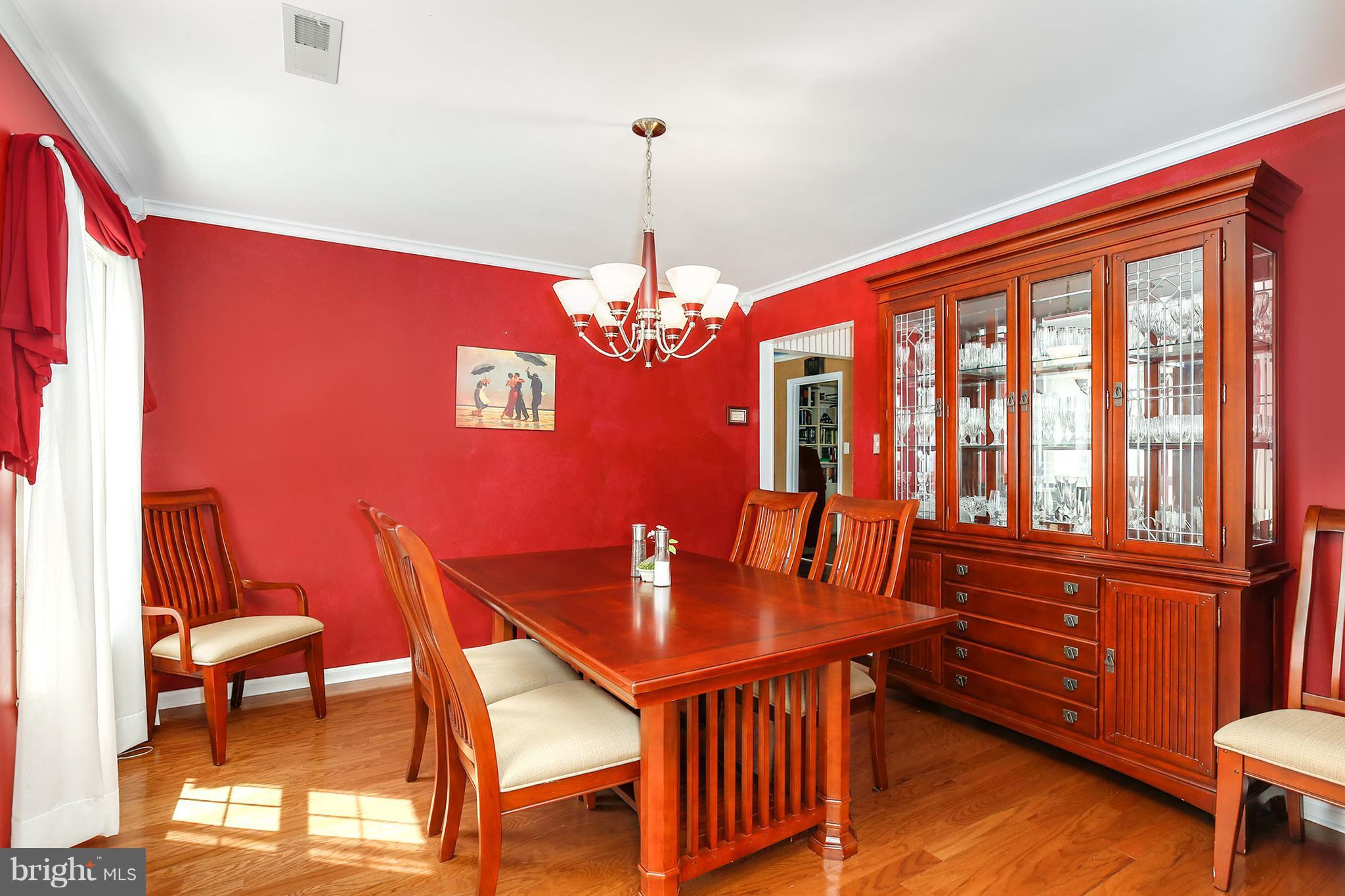 13900 Poplar Tree Road Chantilly, VA 20151 - Photo 4 of 30 Dining Room