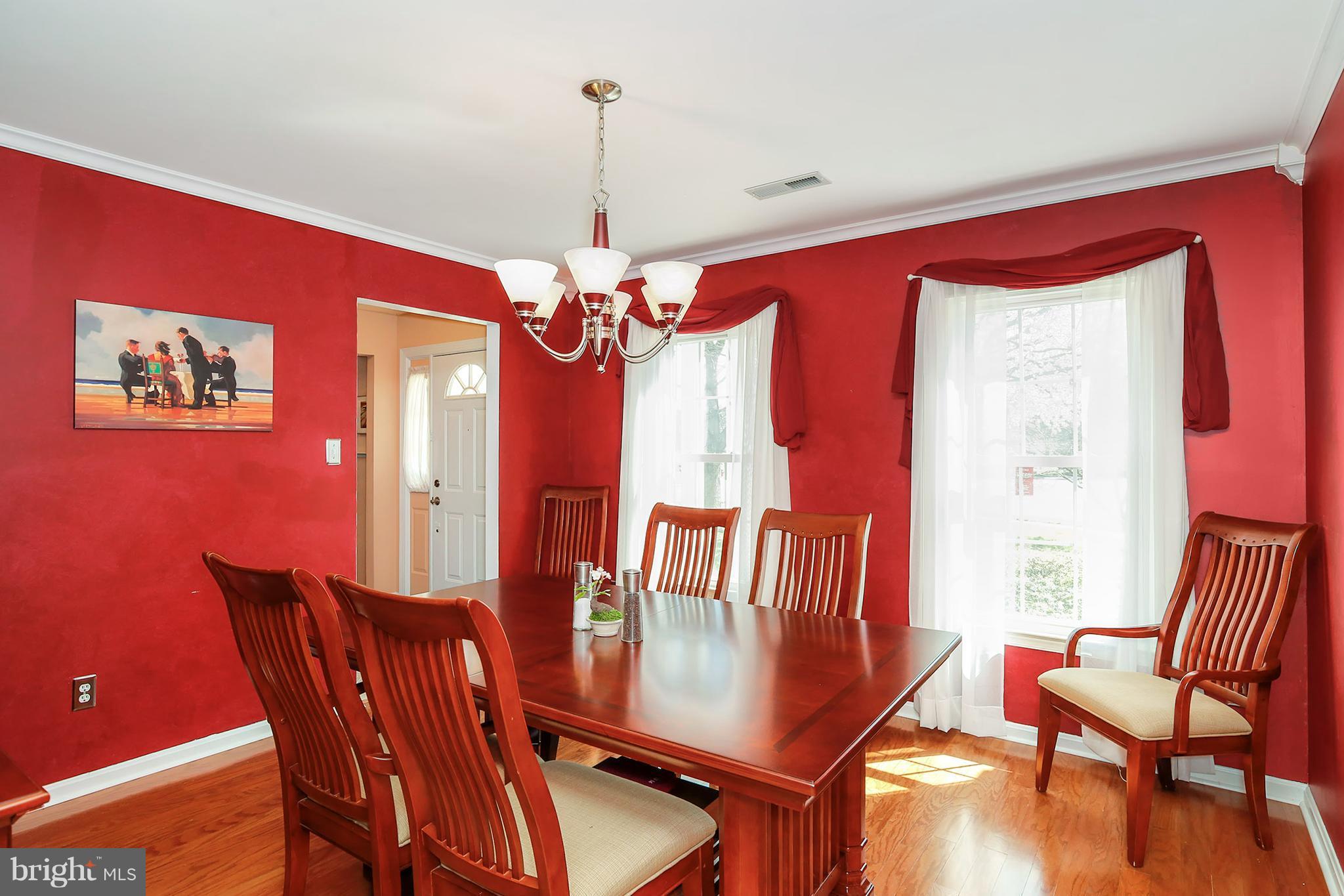 13900 Poplar Tree Road Chantilly, VA 20151 - Photo 5 of 30 Dining Room