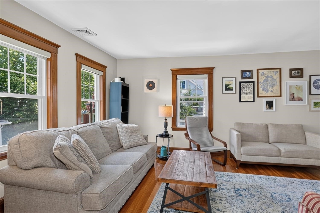 67 Webster Street, Unit 2 Arlington, MA 02474 - Photo 7 of 34