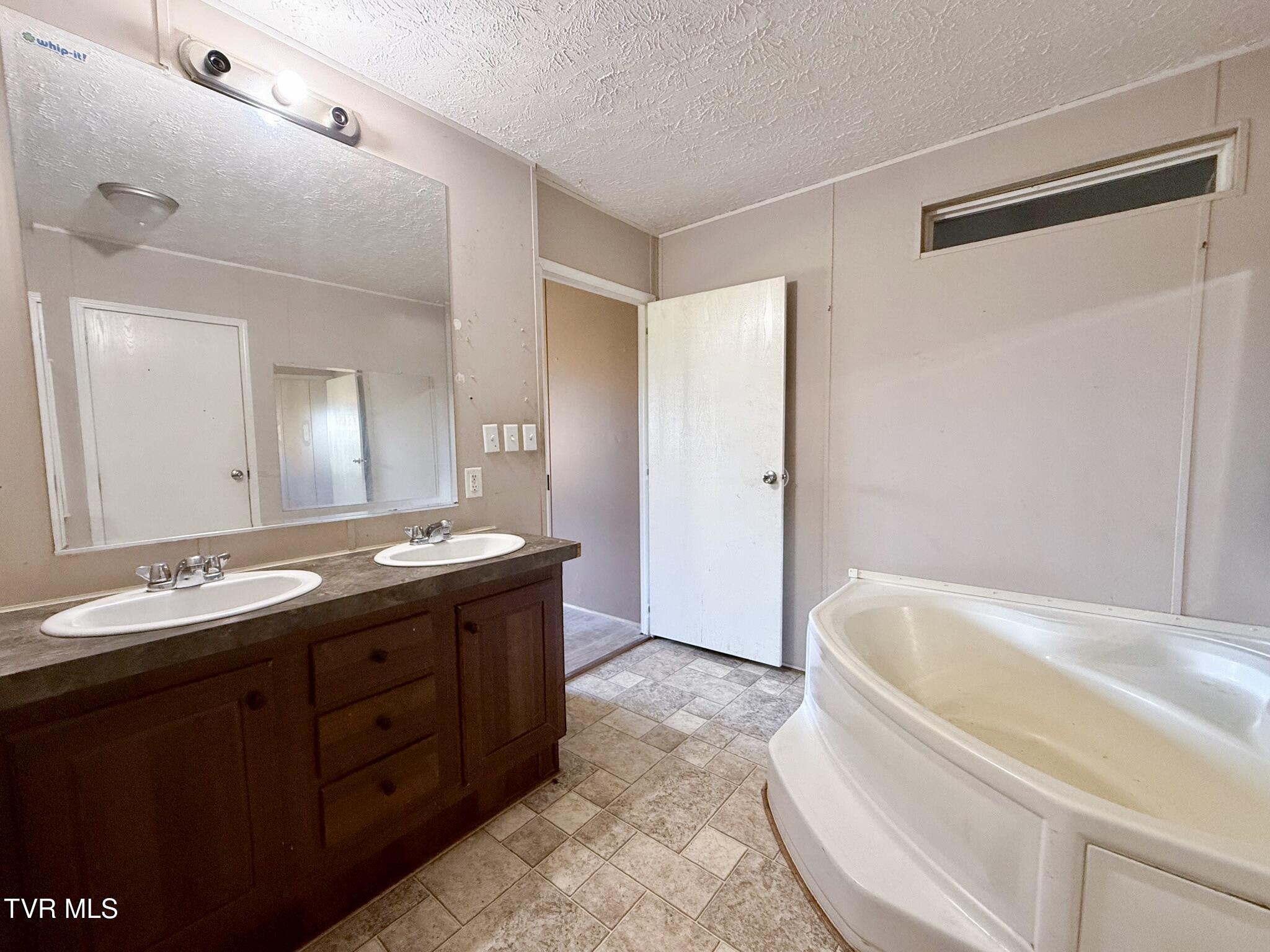 943 Newman Hollow Road Bean Station, TN 37708 - Photo 13 of 23 13