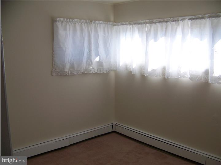 66 Queen Lily Road Levittown, PA 19057 - Photo 8 of 16 Gallery Image 8