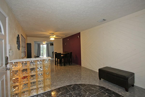 2450 Orlando Road Big Pine Key, FL 33043 - Photo 12 of 24 Entrance & dining area 2
