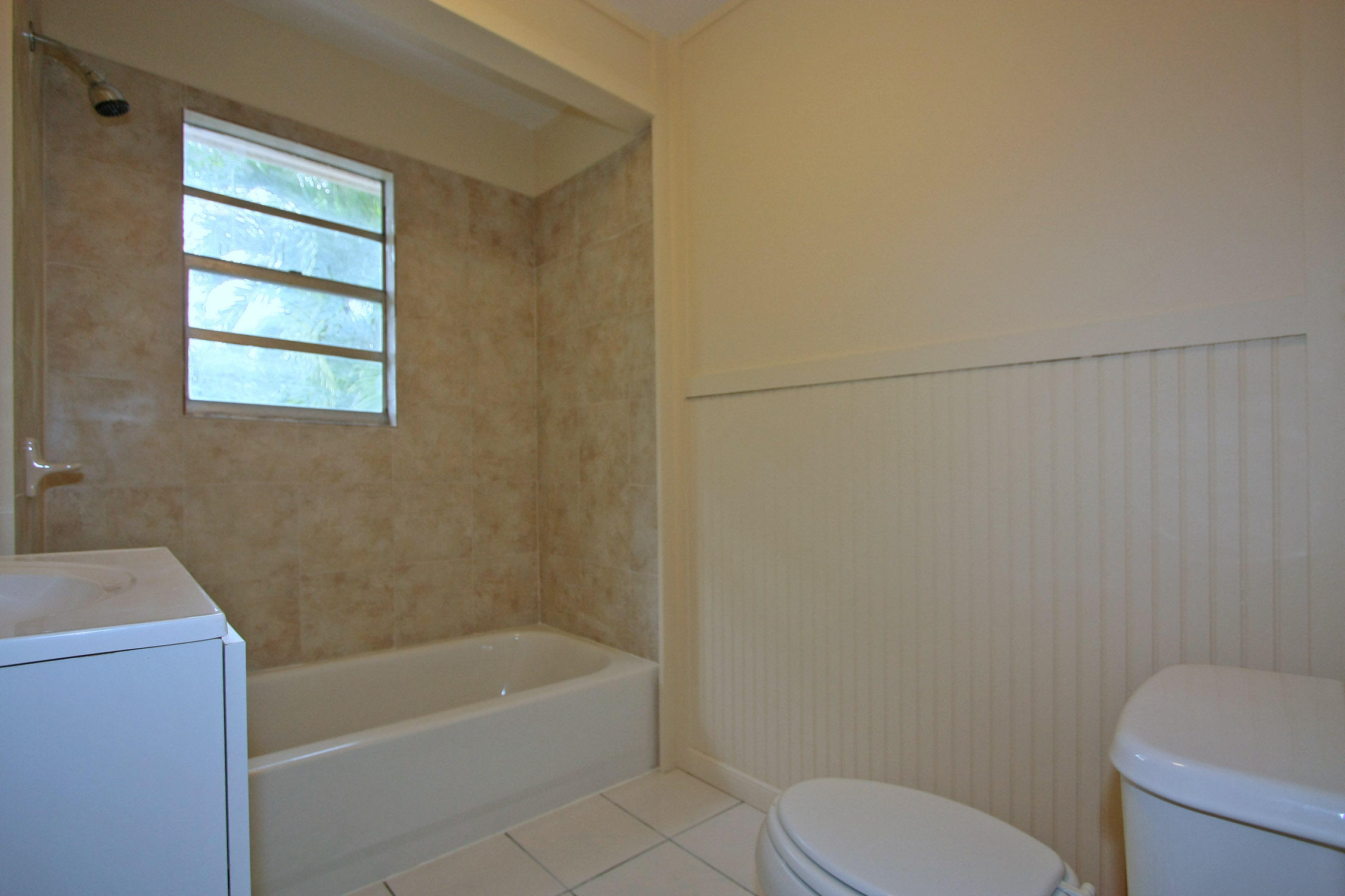 2450 Orlando Road Big Pine Key, FL 33043 - Photo 22 of 24 Master bath