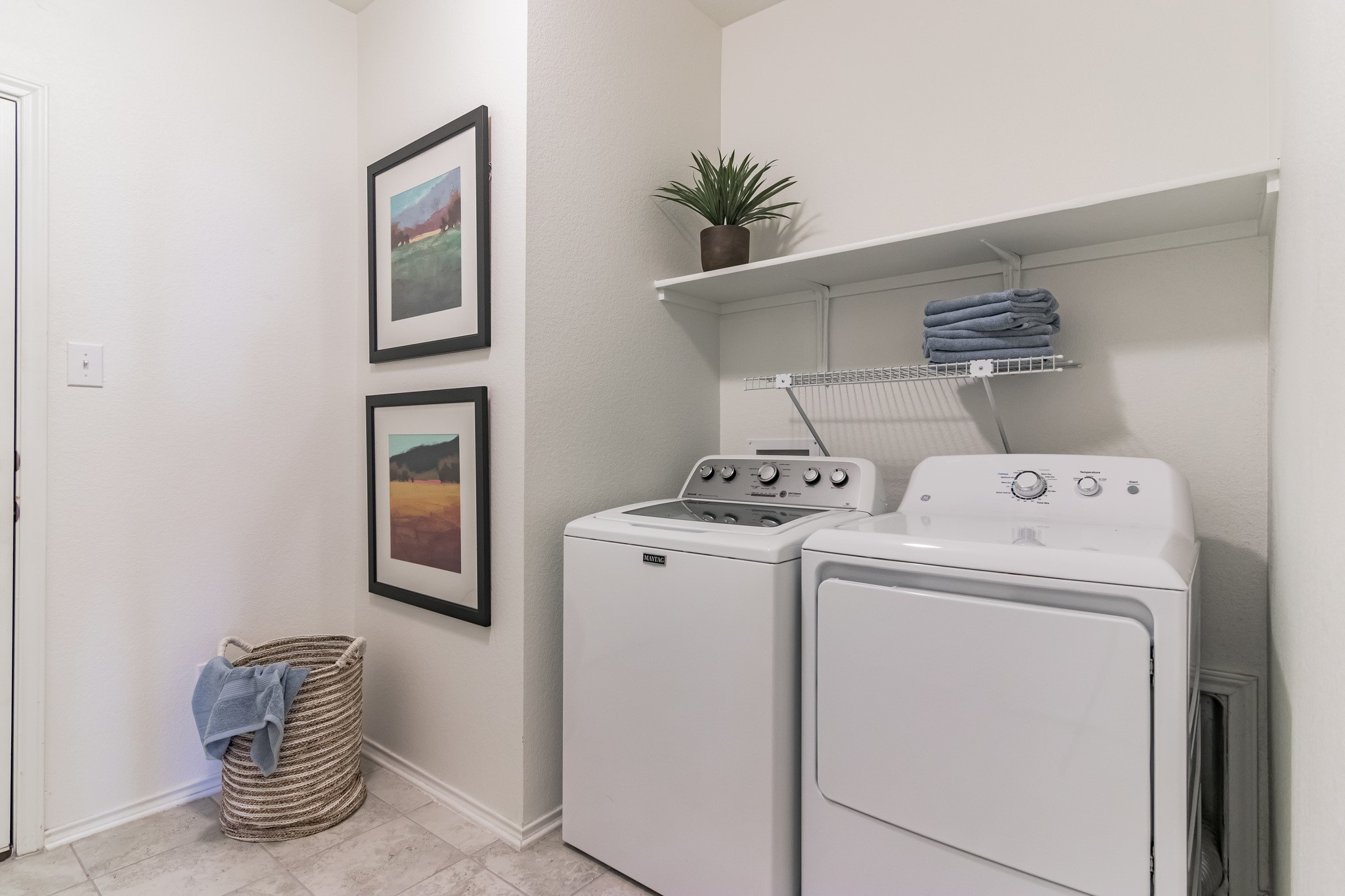 1075 Toltec Trail Georgetown, TX 78626 - Photo 27 of 32 a utility room with dryer and washer