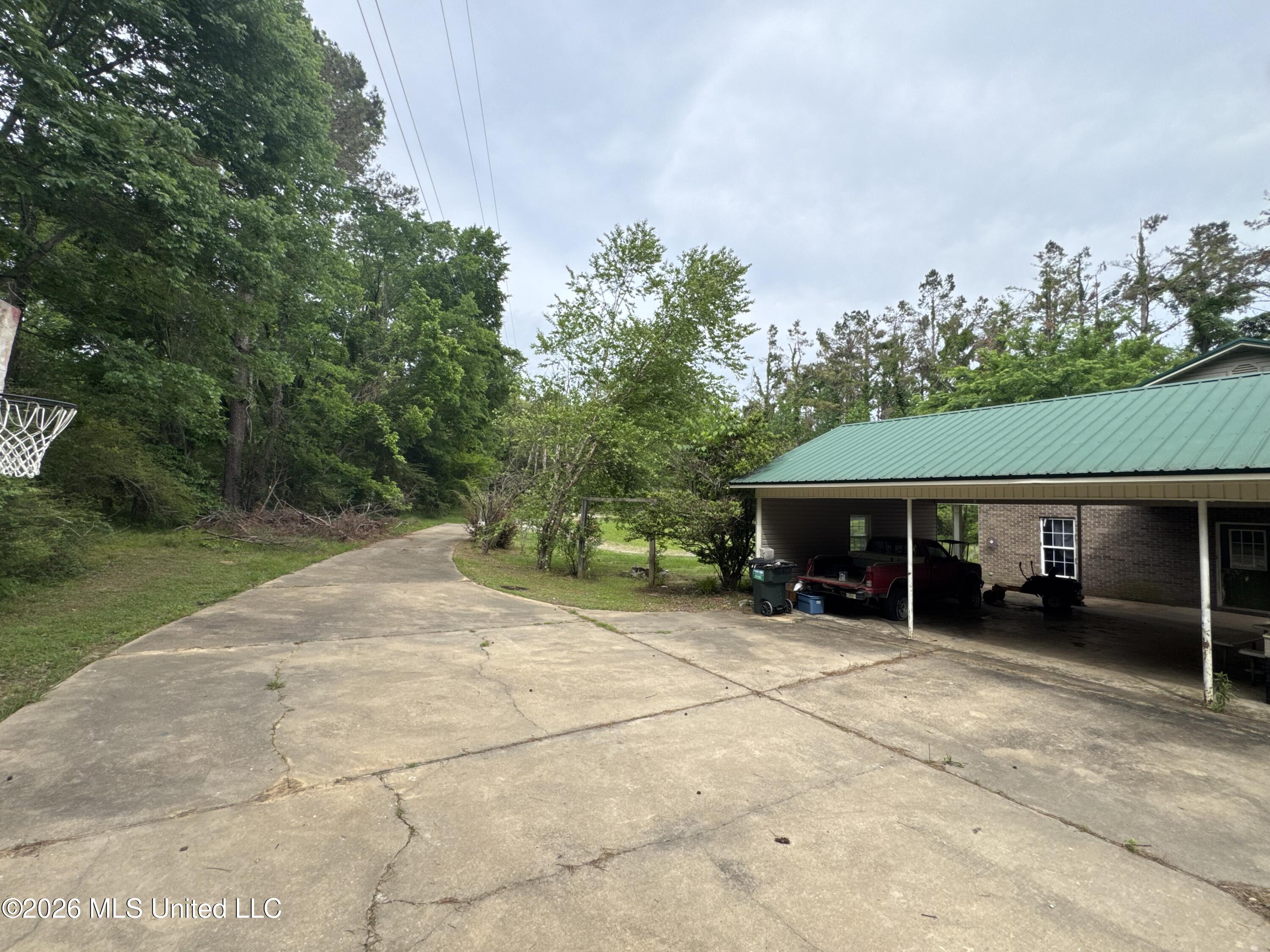 213 Denton Road Holcomb, MS 38940 - Photo 4 of 10 IMG_0155