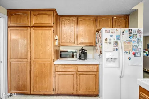 $1,099,000 | 2524 Kensington Avenue, Thousand Oaks, CA 91362