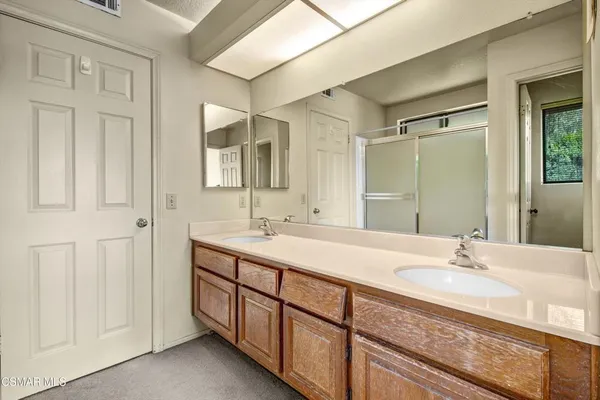 $1,099,000 | 2524 Kensington Avenue, Thousand Oaks, CA 91362