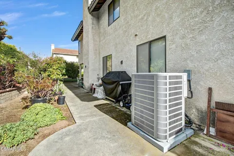 $1,099,000 | 2524 Kensington Avenue, Thousand Oaks, CA 91362