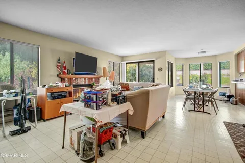 $1,099,000 | 2524 Kensington Avenue, Thousand Oaks, CA 91362