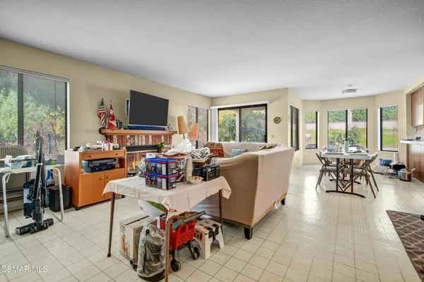 $1,099,000 | 2524 Kensington Avenue, Thousand Oaks, CA 91362