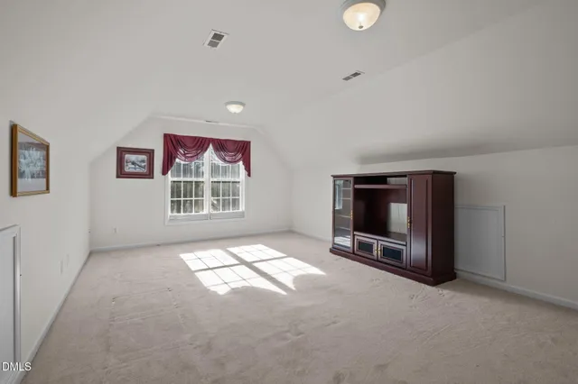 a picture of lake view