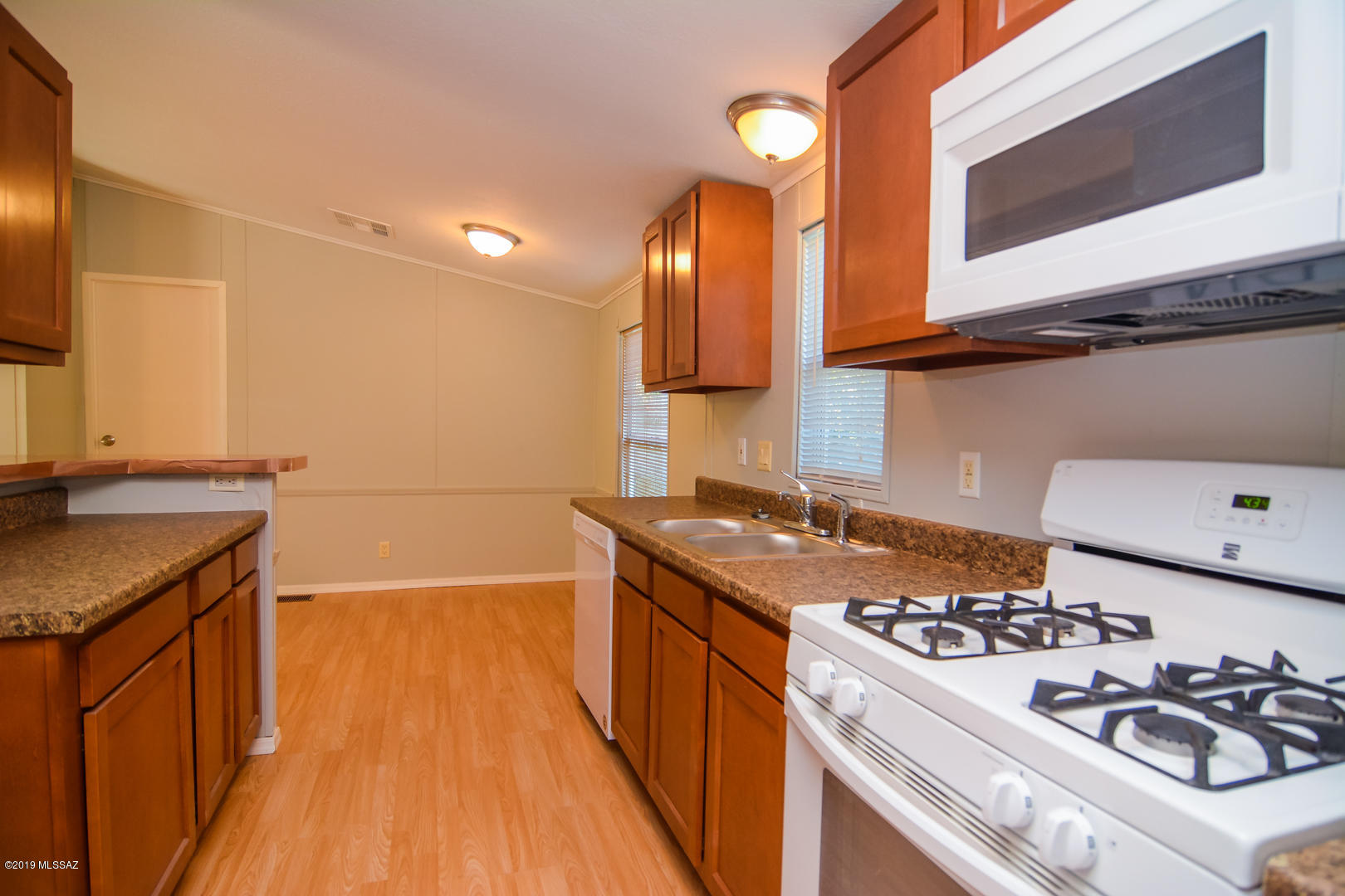 1351 East Ginter Road Tucson, AZ 85706 - Photo 12 of 24 Gallery Image 12