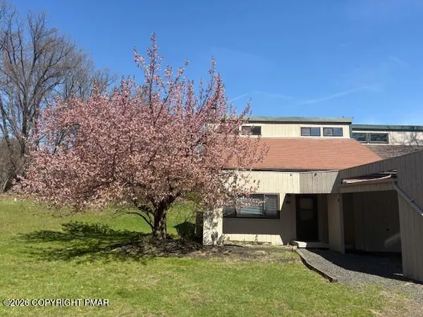 $2,000 | 228 Evergreen Court, Tannersville, PA 18372