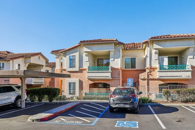 $2,000 | 11410 Via Rancho San Diego, Unit 38, El Cajon, CA 92019